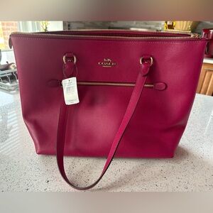 COACH NWT Pink (Fuschia) Tote Bag